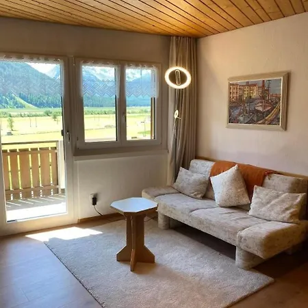 Lägenhet Chesa Florineth Oev Und Bergbahnen Inklusive Sommer